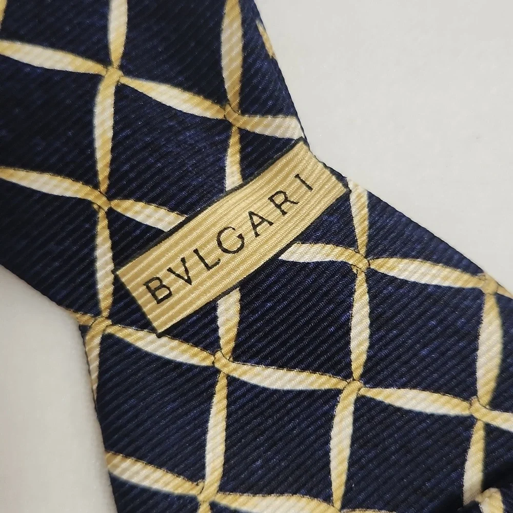 BVLGARI BULGARI MENS PIZZIGONI  Bowtie - Picture 2 of 6